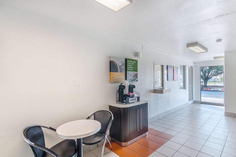 Motel 6-Ardmore, OK Image 27